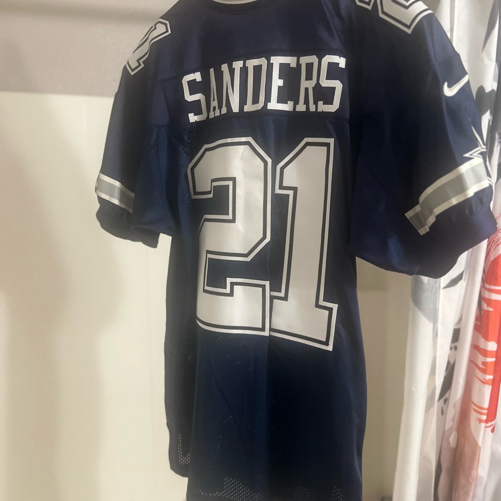 Nike Authentic Sanders
Jersey Sz 52 OVO Hat 7 3/8 Wilson Starter Proline era - Picture 6 of 12